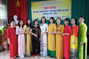 Hội nghị Nhà giáo, Cán bộ quản lý giáo dục, người lao động