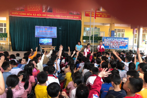 NOI GƯƠNG NGƯỜI ANH HÙNG NHỎ TUỔI – KIM ĐỒNG